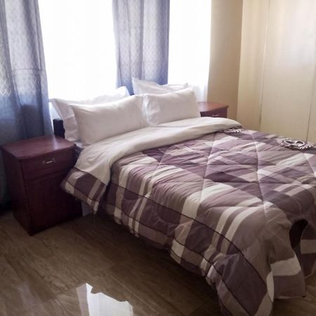 Buffalo Bob Lodge リビングストン 部屋 写真