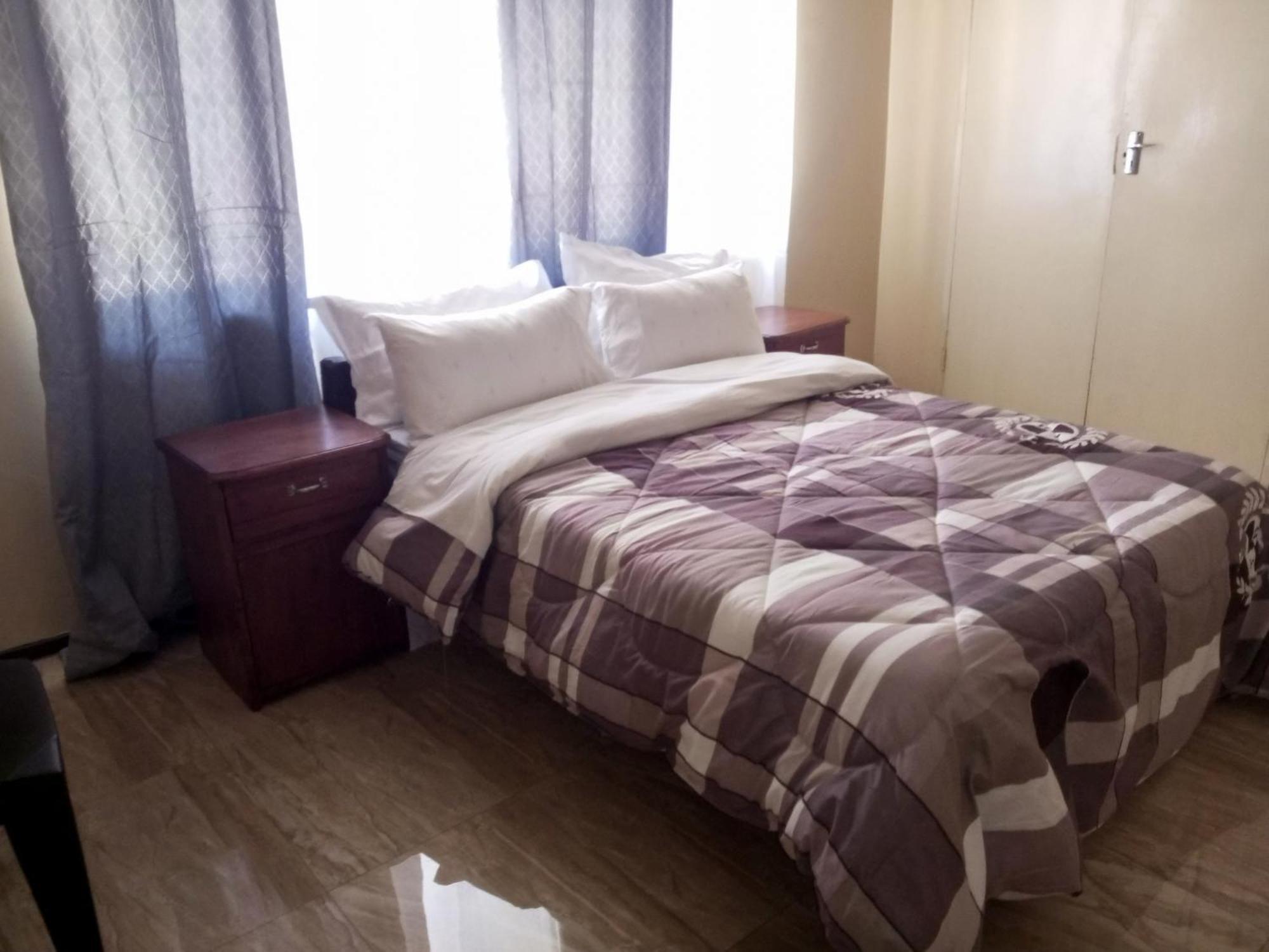 Buffalo Bob Lodge リビングストン 部屋 写真